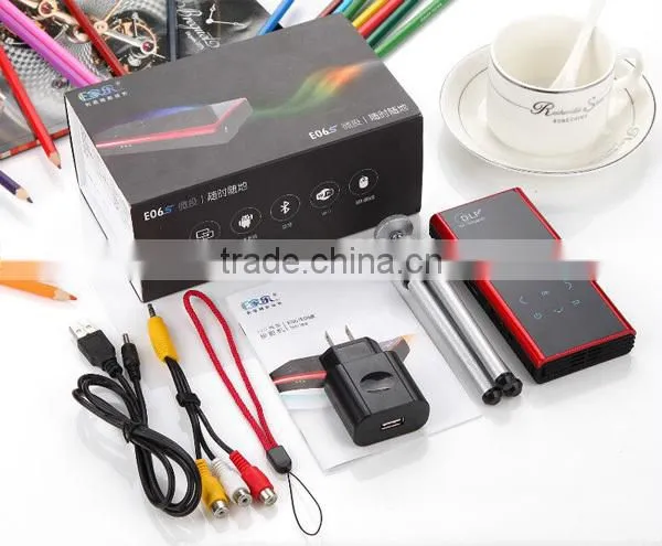 Mini Projector/project/beamer/proyector With Built-in Battery and Speaker photo-3