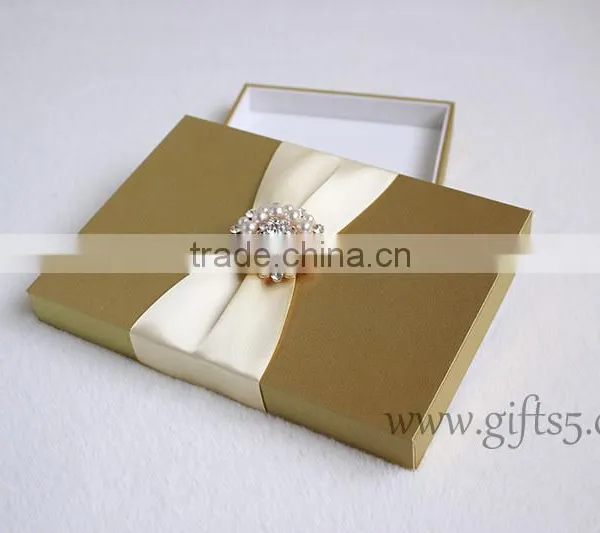 Unique White Custom Wedding Invitation Card Box photo-4