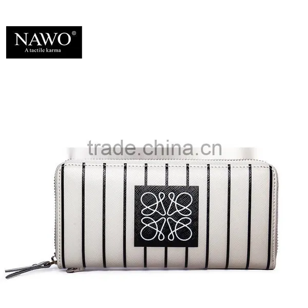 Stripe Pattern Zippered Women Leather Hand Purse Manufacturer