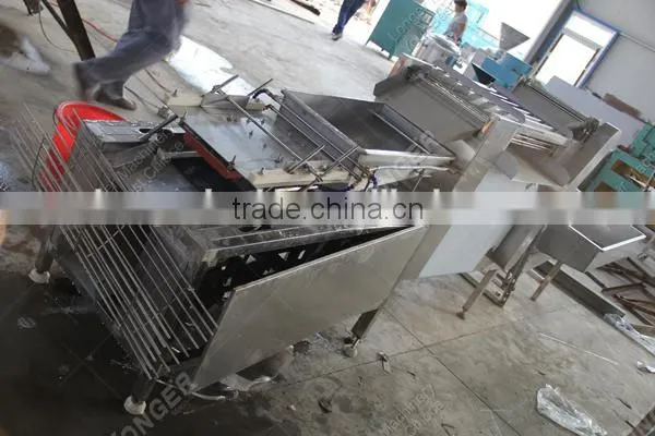 CE Approved Chicken Egg Breaking Machine/Quail Egg Peeling Machine photo-3