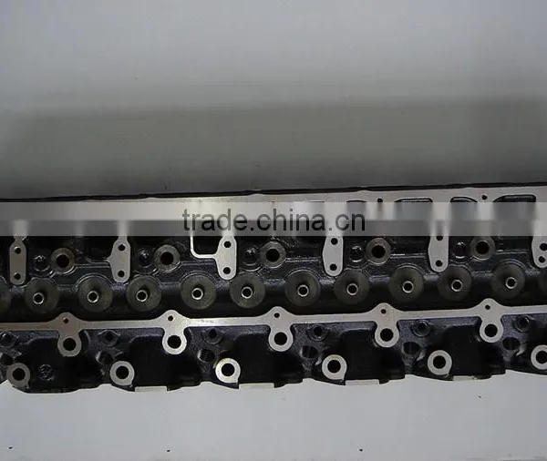 TD42 engine head cover 11039-06J00 11039-63T02 cylinder head