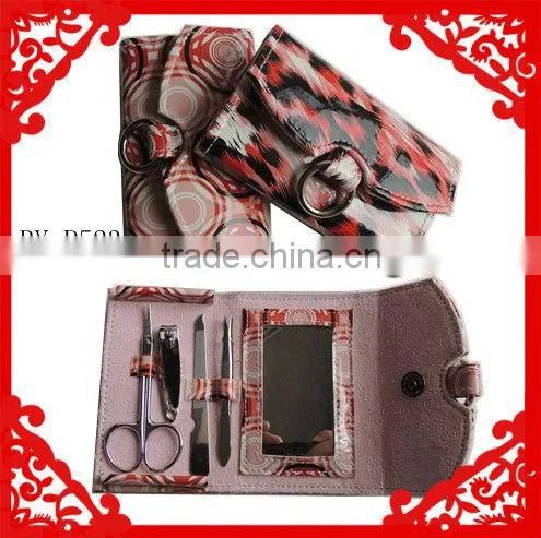 4 Pcs Mincure Set With Mirror