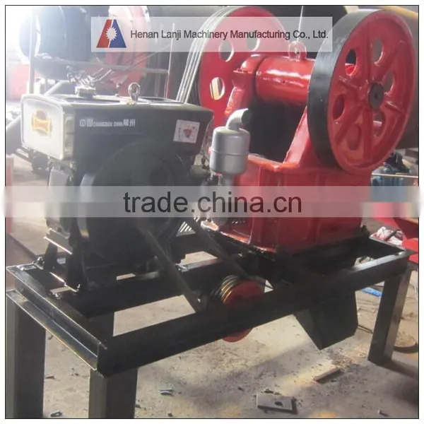 2016 New Style Movable Small Jaw Crusher for Stone Crushing Line photo-6