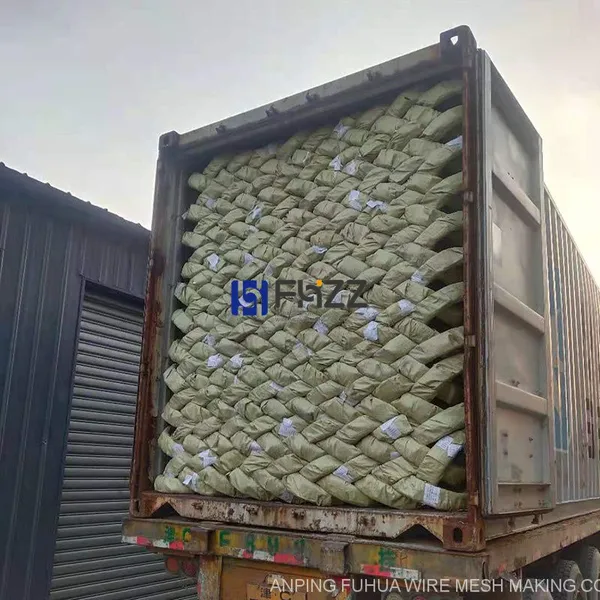 Galvanized Razor Blade Barbed Wire BTO-30 Medium Barbs 300mm Diameter for Perimeter Protection photo-5