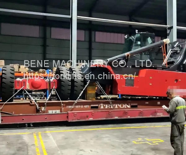 BENE 45 Ton Reach Stacker 45ton Container Lift Truck With Cummins VOLVO Engine DANA Transmission photo-5