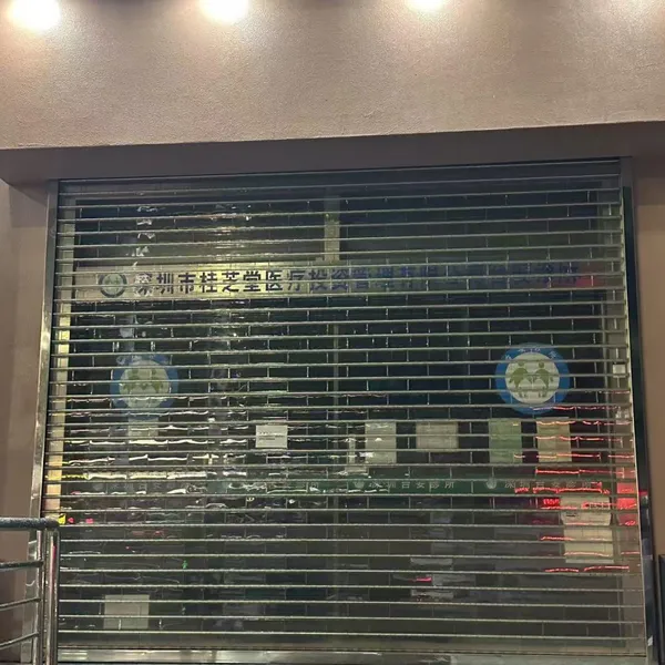 Transparent PVC Crystal Rolling Door for Shops & Malls | High Clarity Storefront Display | Elegant & Modern Design photo-5