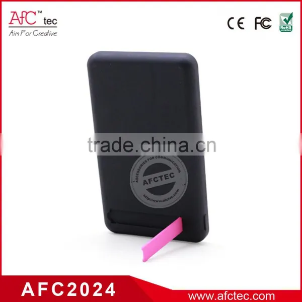 4000mah Rechargerable Polymer Power Bank With Rubber Sucker photo-4