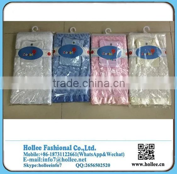New Type Rose Cashmere Blanket With Baby Cloth Set photo-2