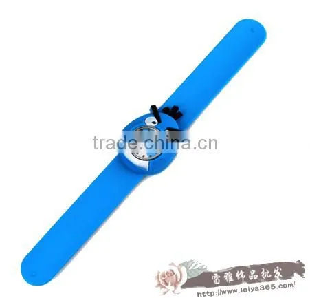 2016 Promotional Custom Shape Silicone Snap Watches Band for Youth photo-2