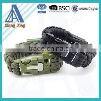 Outdoor Multifunction Survival Paracord Bracelet With Fire Starter Buckle photo-2