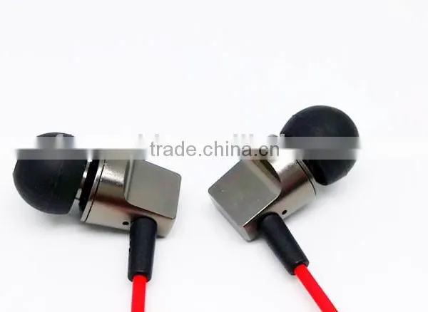 2016 Lastest Oem Metal Earphone With Mic for Iphone photo-3
