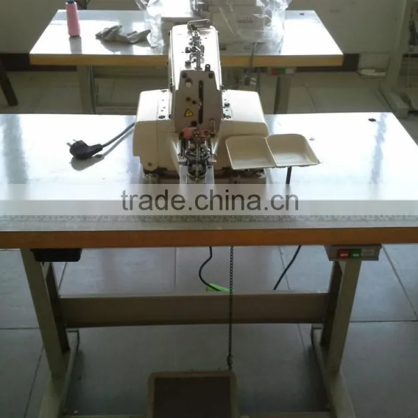 373 Flat Button Attaching Machine photo-2