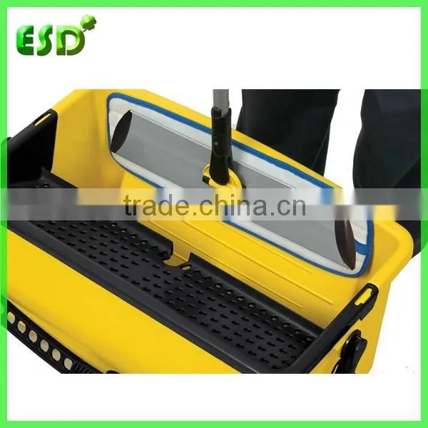 New Design 11GAL Plastic Mop Bucket With Wheels photo-2