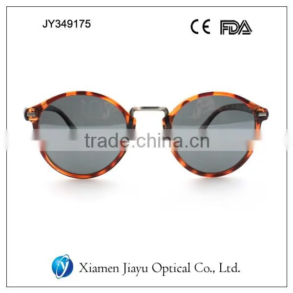 Good Stylish Acetate Plastic Polarized Sunglasses for Woman Anad Man photo-3