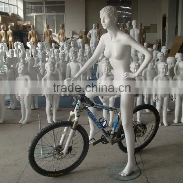 Female Sports Mannequins for Athletic Apparel Display photo-5