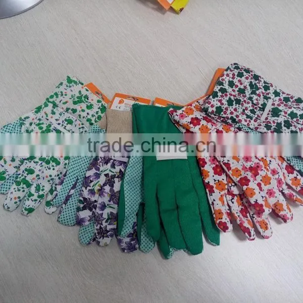 DDSAFETY Red Dots On Palm Flower Design Back Band Cuff Garden Gloves photo-5