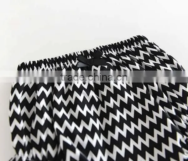 Vintage Chevrons Hot Selling Elastic Shorts Unique Names Design Photos photo-3