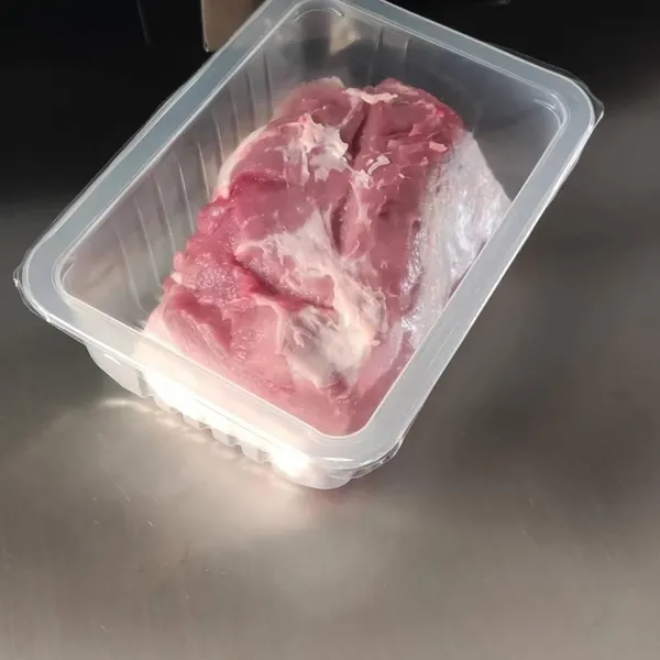 Modified Atmosphere Packaging Machine for Locking Freshness of Chilled Meat in Sealed Boxes, Box-type Vacuum Packaging Machine for Fresh Pork photo-4