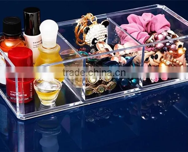 Clear Plastic Makeup Container photo-3