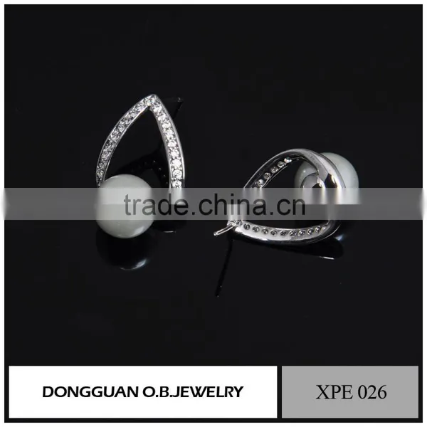 Jewelry Fashion Stud Pearl Earring for Women, Simple Designer Silver Earrings photo-3