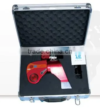 THE SQUARE DRIVE HYDRAULIC TORQUE WRENCH photo-2