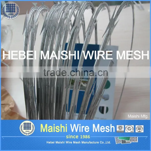 Military Galvanized Steel Razor Wire Rolls Wholesaler photo-4