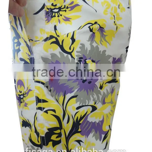 Good Quality Men Printed Polyester Peach Swimwear Beach Wear photo-2