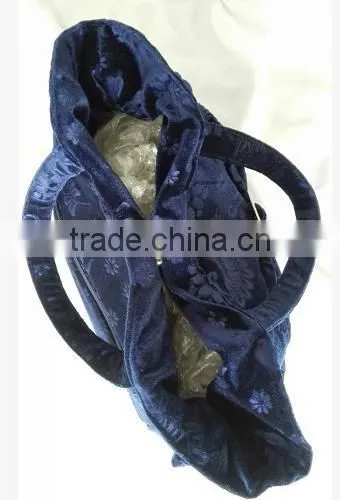 Ladies Elegant Fashion Velvet Handbag photo-4