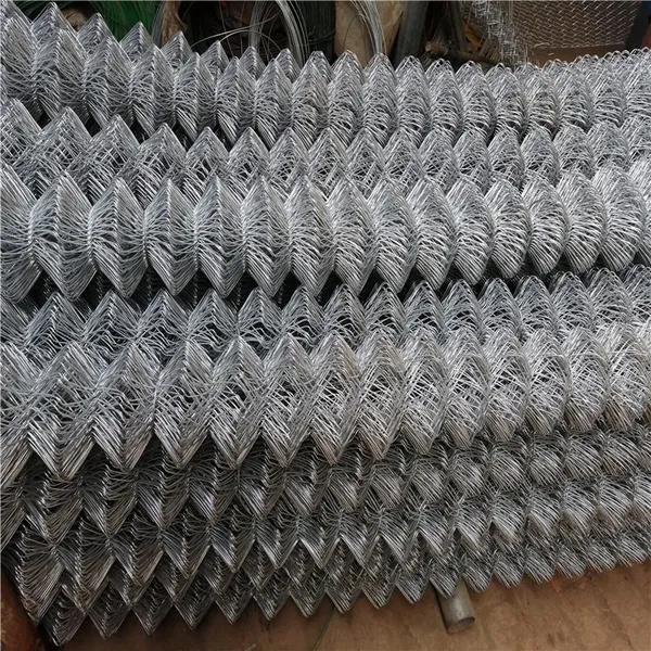 Hot-selling Custom-made PVC Coated Chain Track Fencing Panels up to 10 Feet High, Suitable for Soccer Fields and Sports Stadiums. photo-3