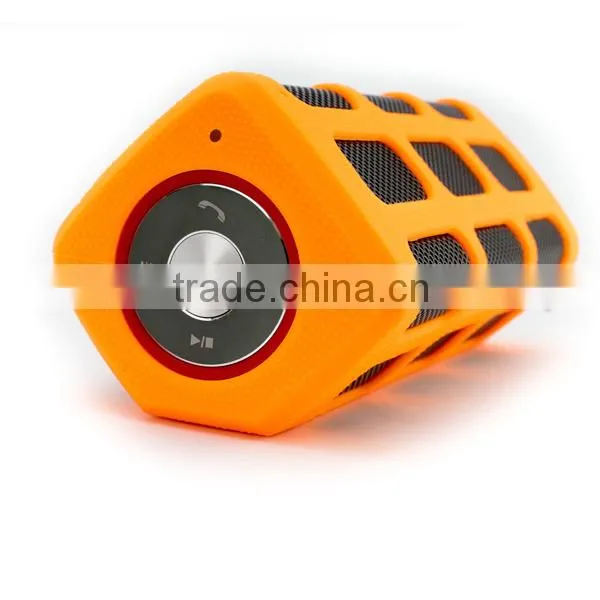 RS7720 Portable Outdoor Weatherproof Dustproof Handsfree Wireless Speaker Best Selling Power Bank With Bluetooth Speaker photo-3
