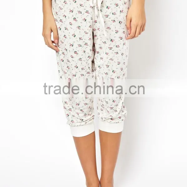 Ladies Fancy Olympia Rose All Over Print Lounge Pant and Cap Sleeve Top Pajama Set photo-4