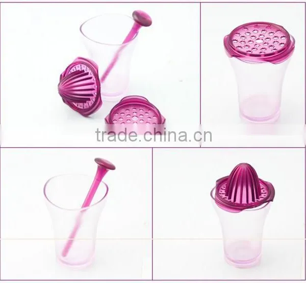 Multi-function 3 Ways Hand Juicer/ Fruit Juicer/lemon Juicer With Cup photo-4