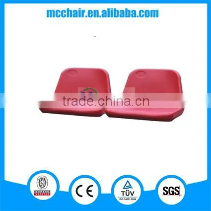 Capricorn Mingchuan Chair on the Cencrete Step