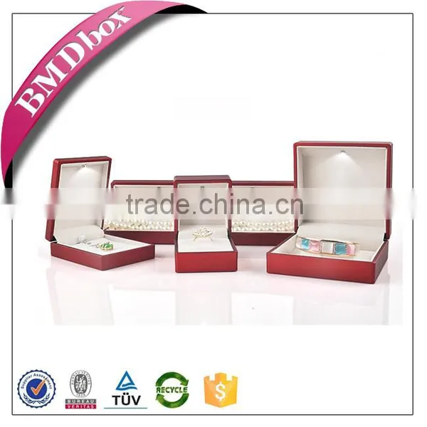 Exquisite Colorful Plastic Ring Box Jewelry With Led Light photo-2