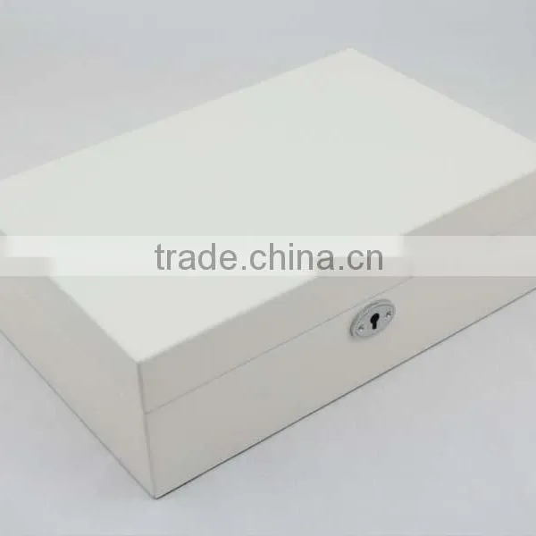 Custom High Gloss Piano Lacquer White Jewelry Wooden Box photo-2