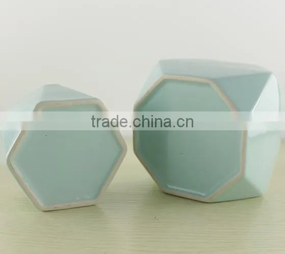 China Cheap Custom Glazed Polyhedral Prismatic Ceramic Flower Pot photo-5
