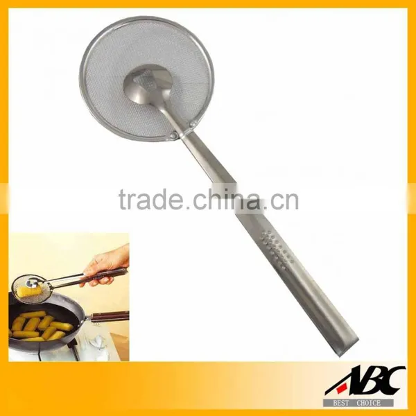 Convenient Plastic Kitchen Egg Dividers photo-4