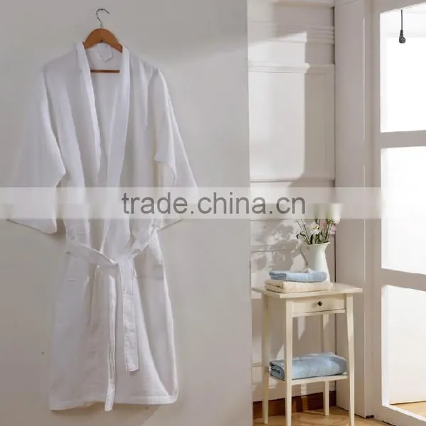 SGS Manufacturer High Grade Bathrobe 100% Cotton Hooded Bathrobe photo-3