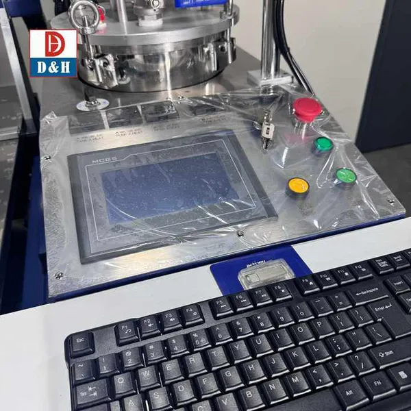 Low-Pressure Mixing and Dosing Machine for The Processing of One or Two Components Epoxy Resin photo-3