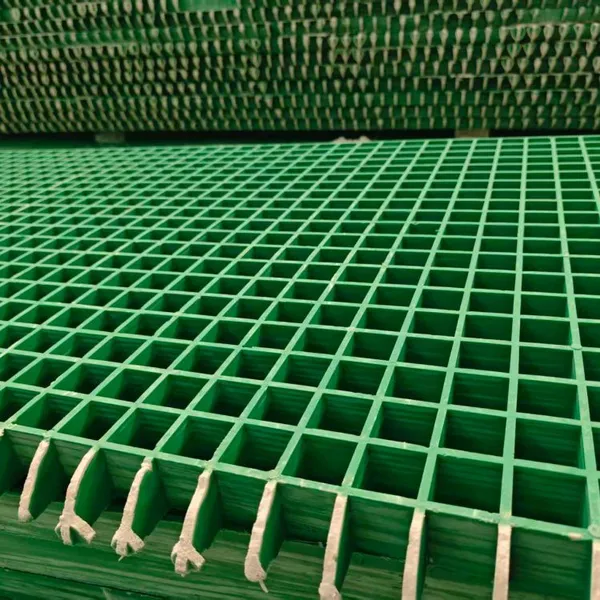 Amusement Park FRP Grating Weather Corrosion Resistant Anti Slip Public Walkway Panel