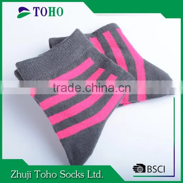 Colorful Pattern Knitting Sports Gym Yoga Socks From China photo-2