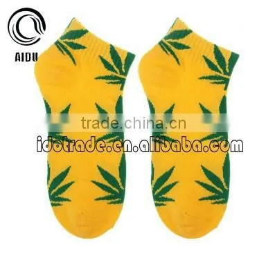 Fashion Colorful Leaves Custom Tube Ankle Socks photo-5