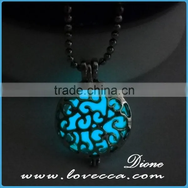 Best Gift Luminous Pendant Necklace Hollow Floating Glow in the Dark Luminous Necklace Locket photo-2