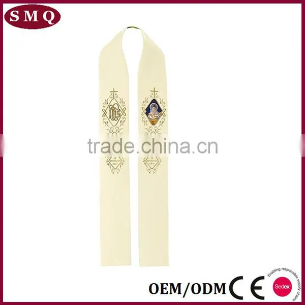 Good Quality Embroidery of Mother and Child Christmas Vestment photo-3