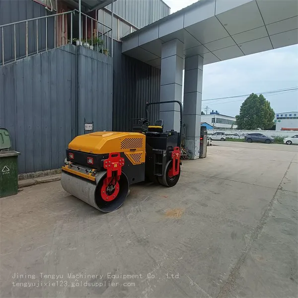 4 Ton Front Steel Wheel Rear Rubber Wheel Roller Manufacturer Ride-on Roller Supply photo-4
