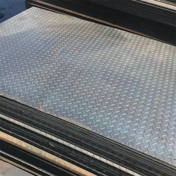 4mm 6mm 8mm 10mm High Quality High Pressed Embedded Checkered Carbon Galvanized Steel Sheet/Plate photo-2