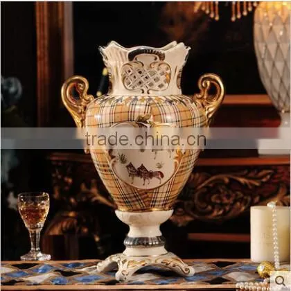 Hollow-out Original Design European Porcelain Home Decor Vase photo-2