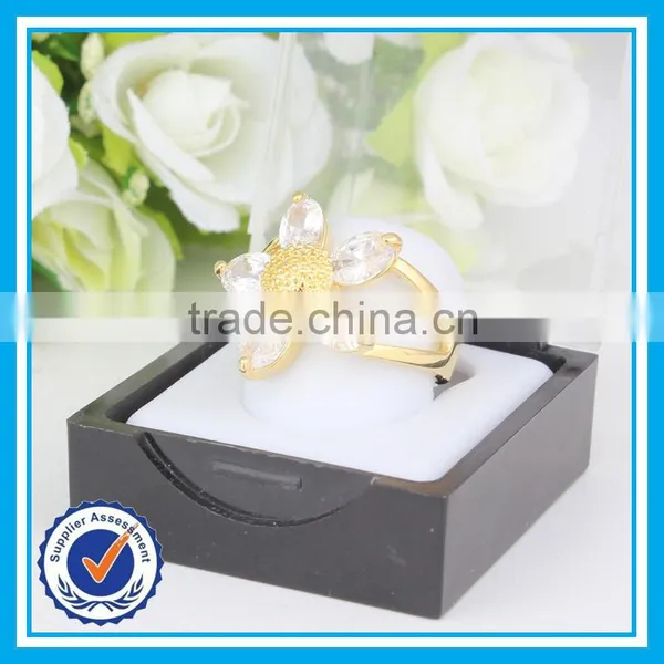 2015 Yiwu Wholesale Korean Fashion Gold Flower Models Ring for Women photo-4