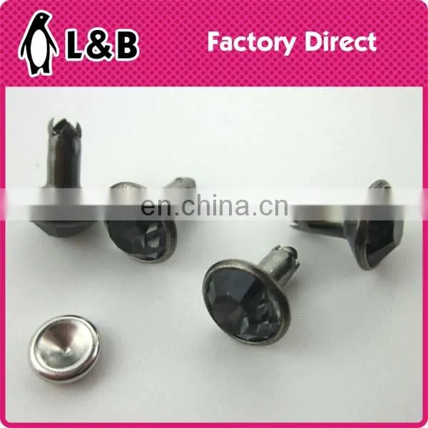 Fashion Custom Garment Rivets With Rhinestone Glass Stone Rivet photo-4