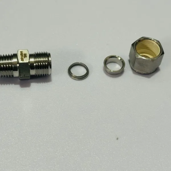 NPT Female Threaded Weld Fitting 304 Stainless Steel Forged Connector for Pipe Connection and Installation